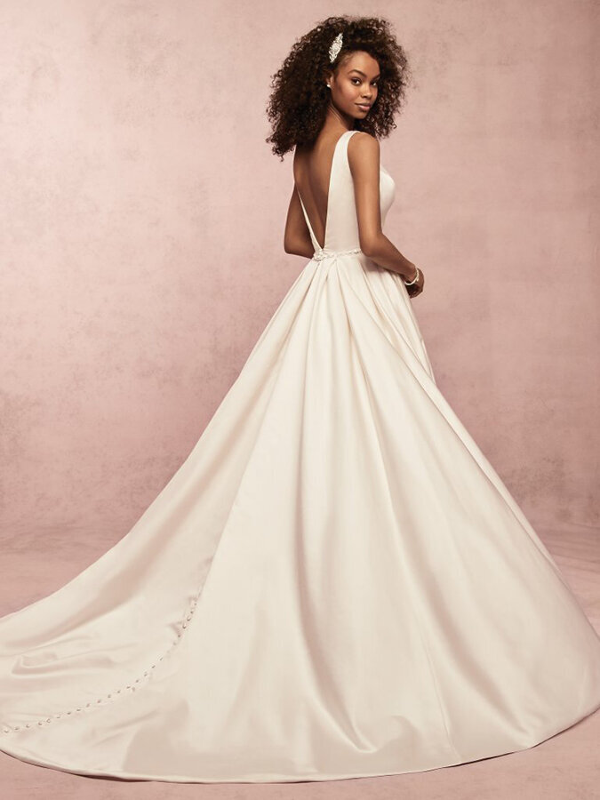 Where To Find Beautiful & Affordable Secondhand Wedding Dresses - The Good  Trade