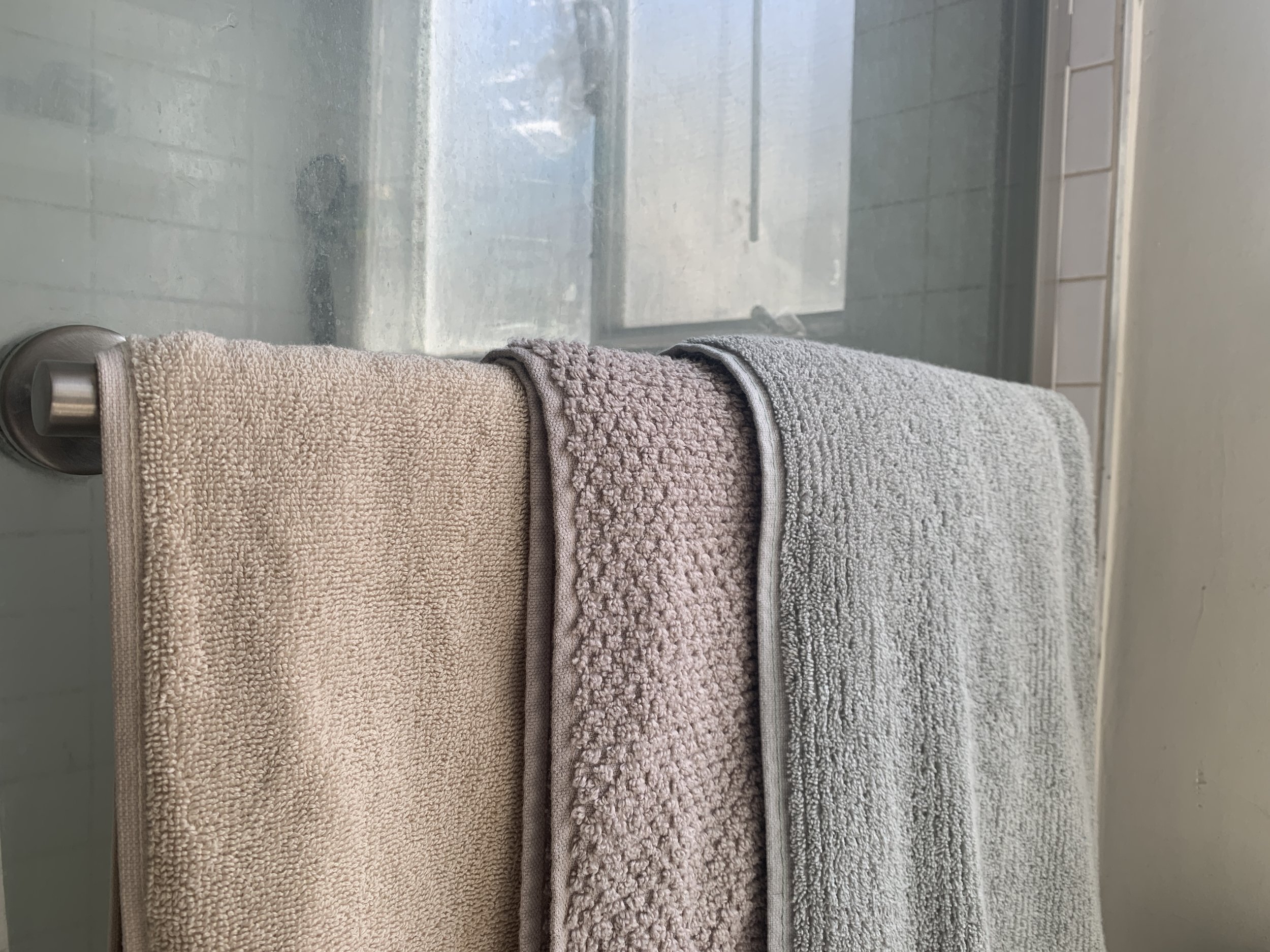 Luxury Organic Airy Waffle Bath Towel 2-Pack in Fog Grey | GOTS Certified | P A C T