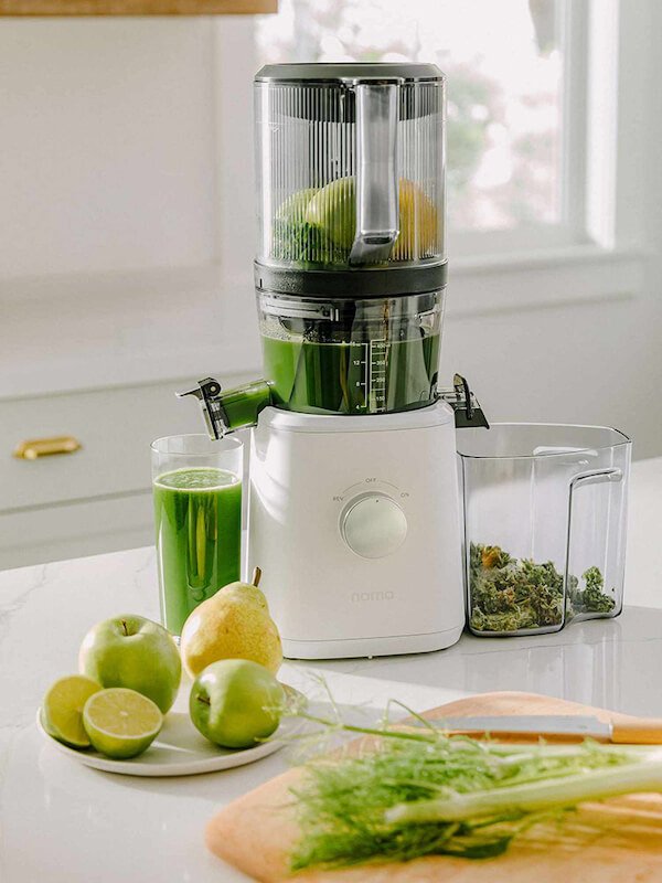 The 5 Best Cold Press Juicers For Liquid Greens - The Good Trade