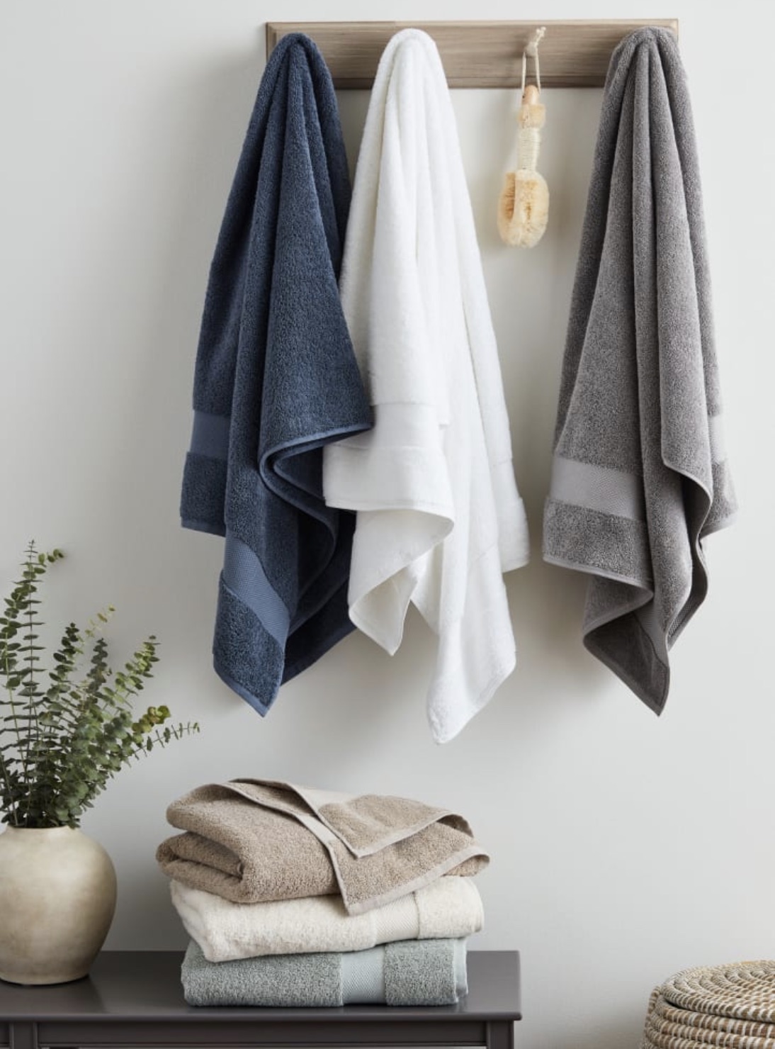 7 Best Organic Bath Towels To Elevate Your Bathtime Ritual - The Good Trade