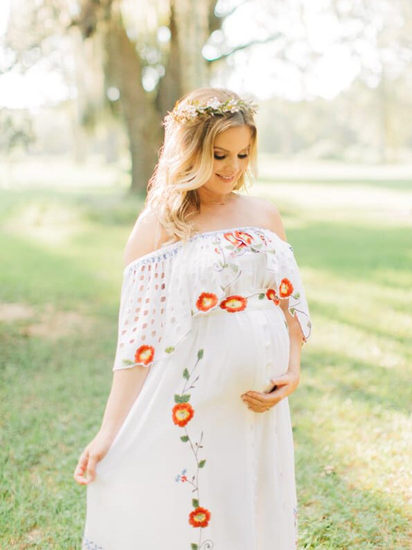 5 Elegant Maternity Dress Rentals For Your Baby Shower Or Maternity Shoot -  The Good Trade