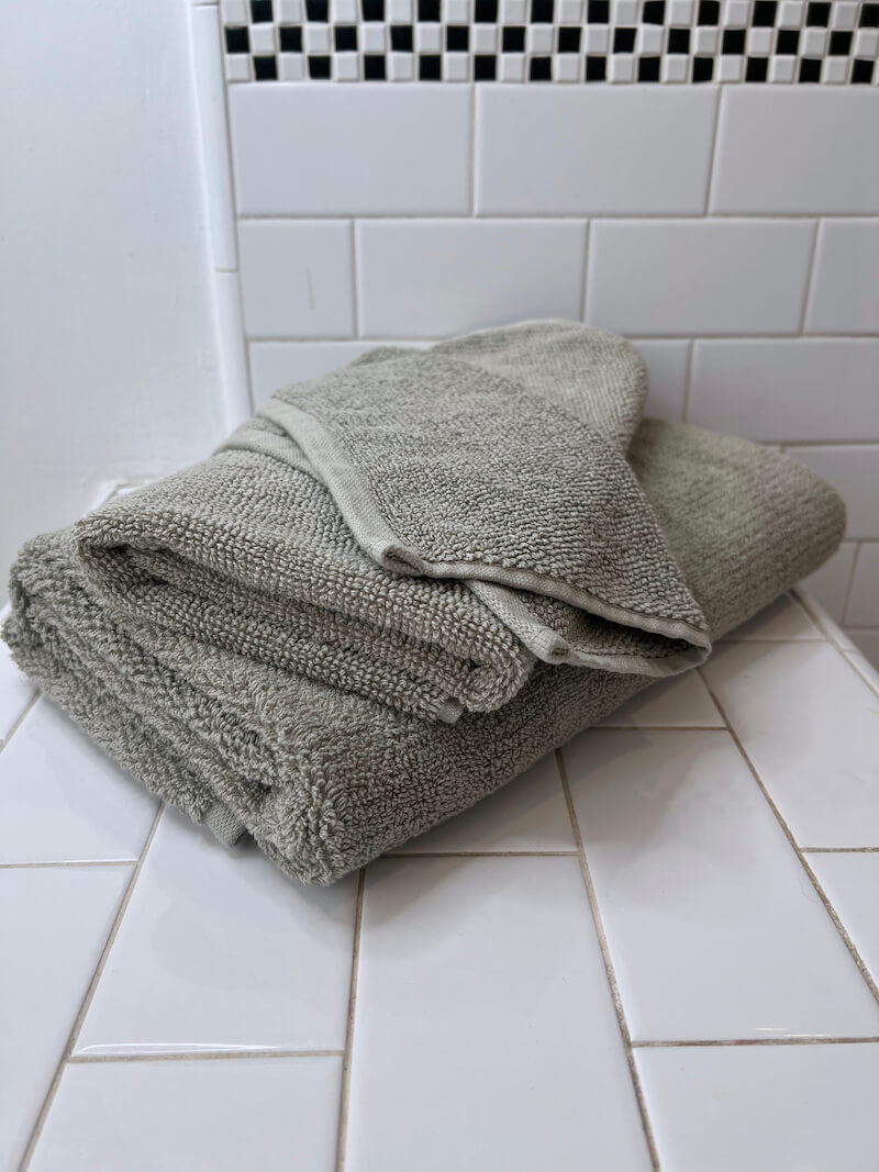 12 Organic and Sustainable Bath Towels for an Eco-Friendly Bathroom —  Sustainably Chic