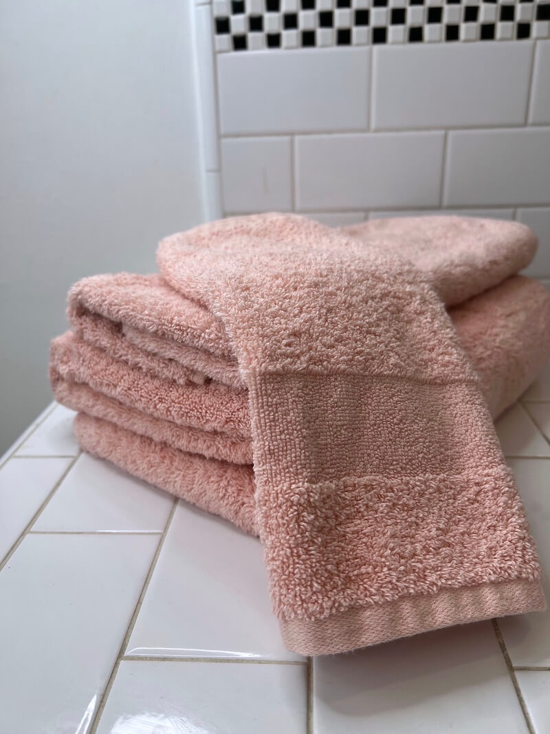 White Classic Luxury Bathroom Hand Towels - Cotton Hotel spa Bathroom Pink  Towels, Thick, Soft, High Absorbent Blush Hand Towel for Home, Kitchen