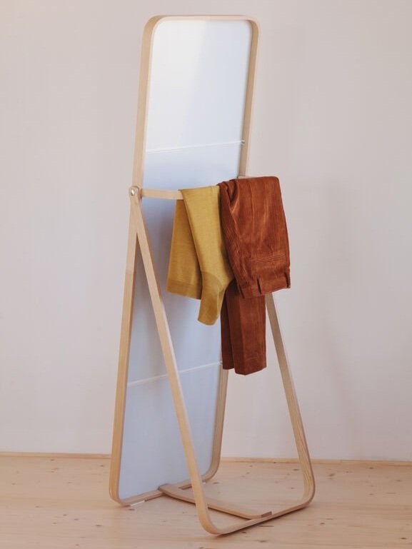 What I Learned From Wearing The Same Outfit Every Day For A Week The Good Trade