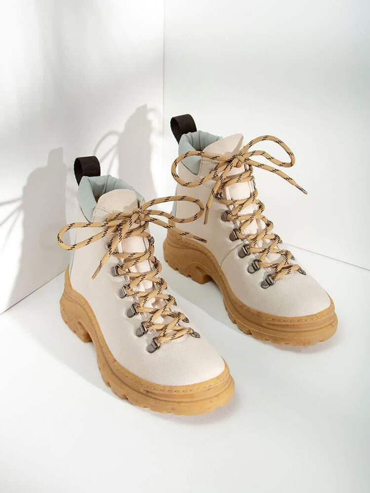Sustainable Combat Boots Thesus
