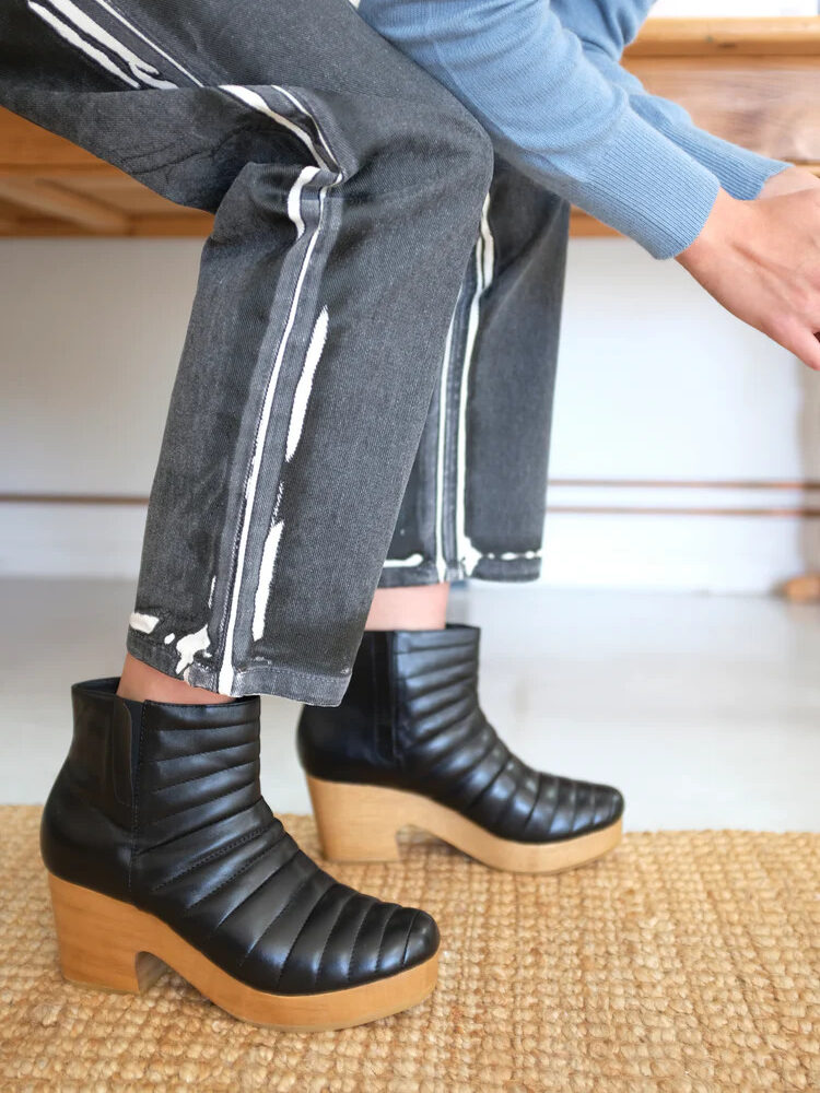 Black Beklina sustainable winter clog boots.