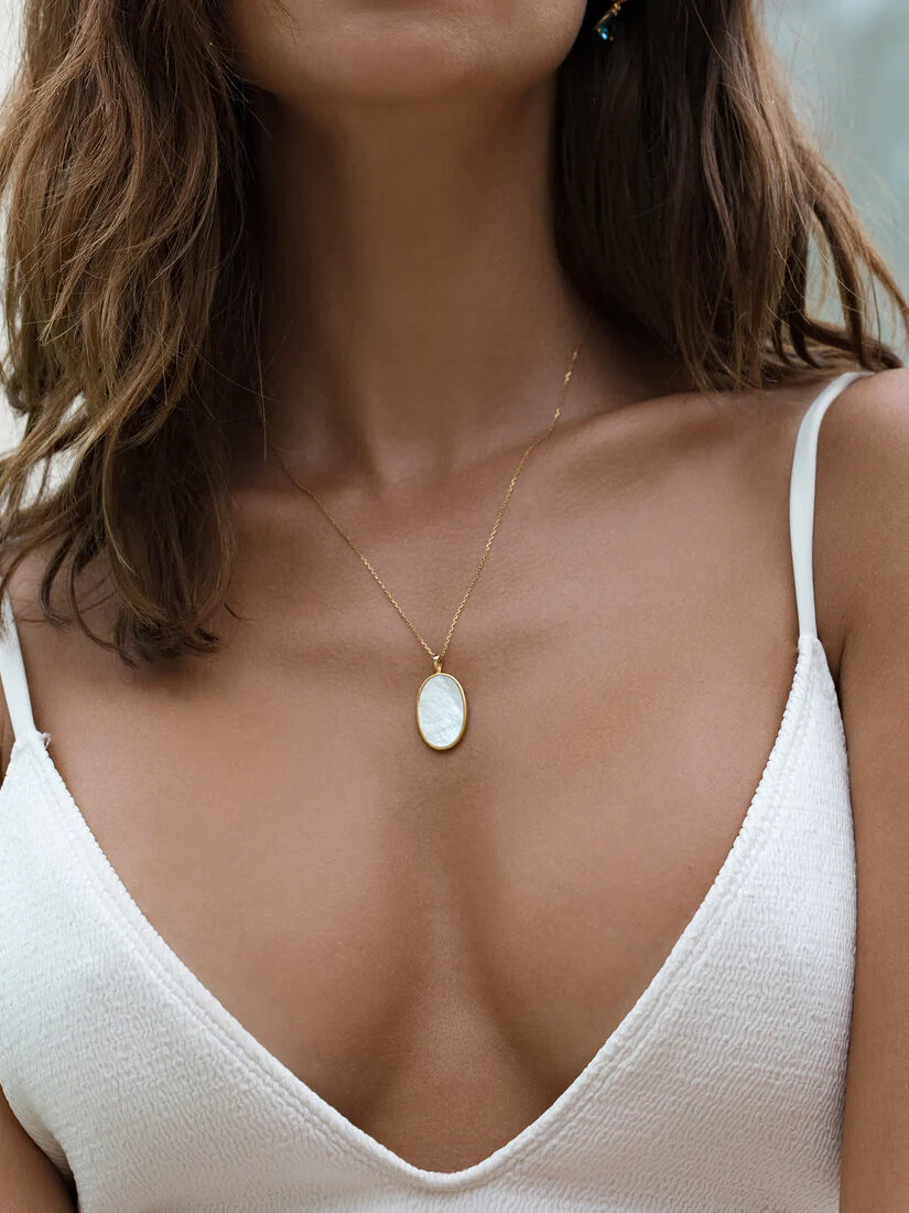 minimalist jewelry