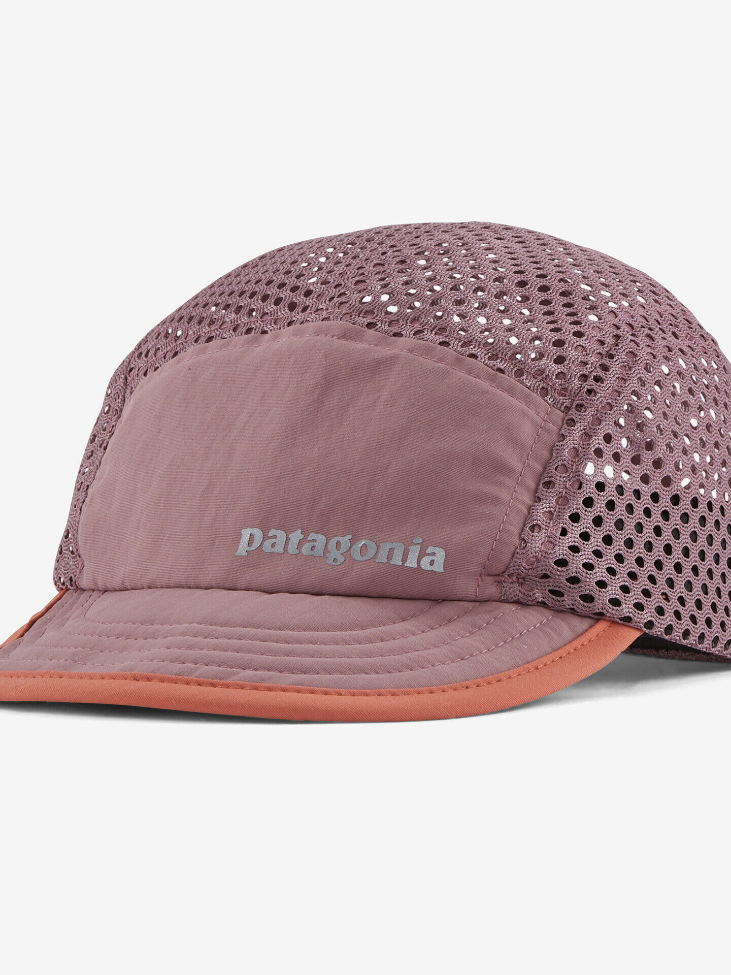 A mauve baseball cap