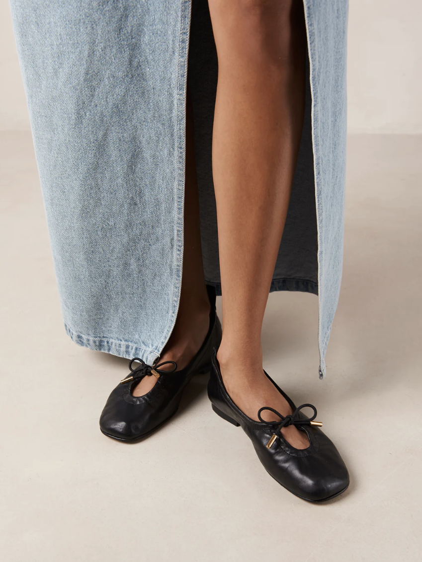 A pair of flats from Alohas