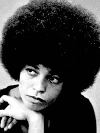 Black and white photograph of women philosopher Angela Davis