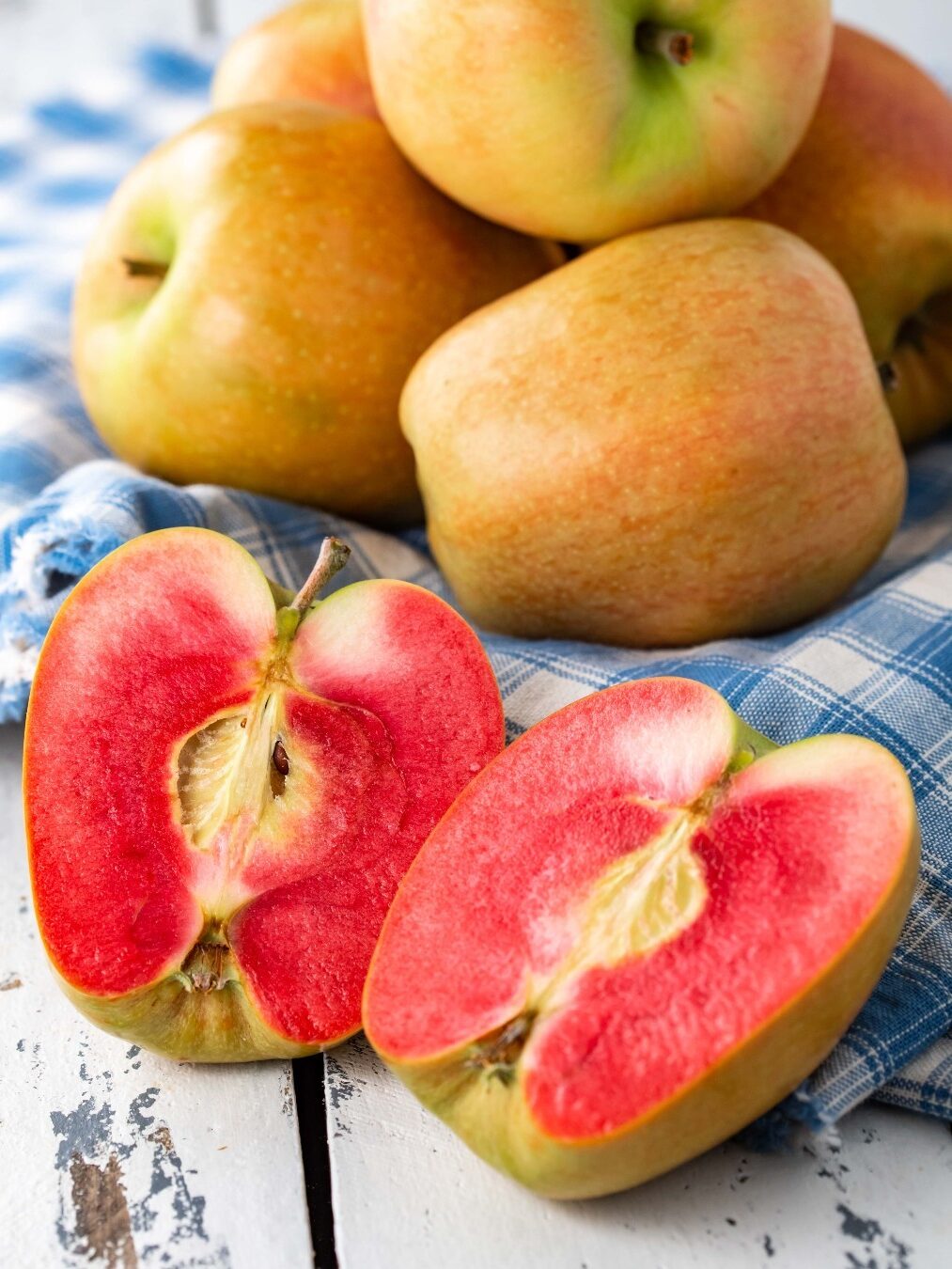 Red-core apples found in a Melissas produce delivery box.