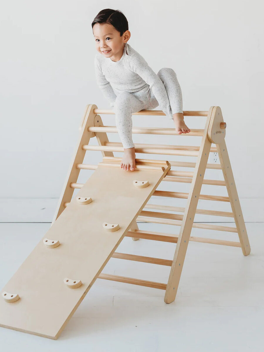 A Montessori climbing gym from Piccalio