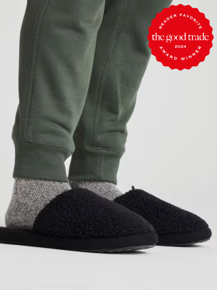 A model wearing Allbirds slippers. The TGT 2024 Award Winner Badge is on the right corner of the image. 