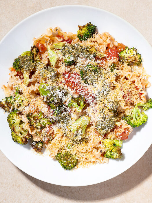 A plate of vegan pasta made from Purple Carrot's meal delivery service.