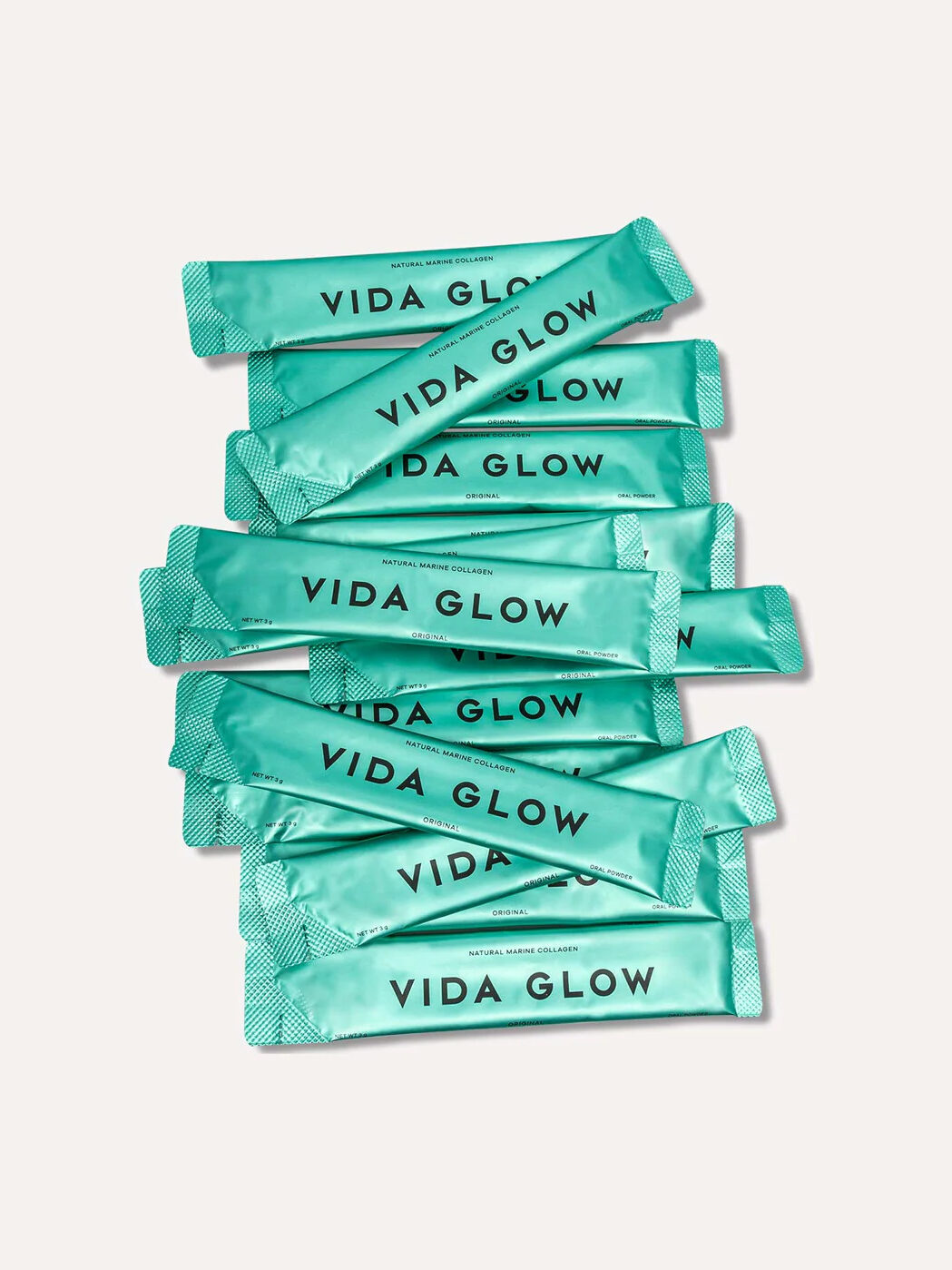 Packets of Vida Glow marine collagen. 